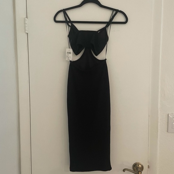 WINDSOR Bold Impressions Sleeveless Midi Cutout Dress - Picture 5 of 7